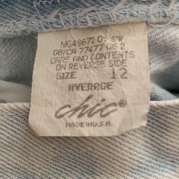 Vintage Chic Denim 90s Mom Jeans - Picture 7 of 7